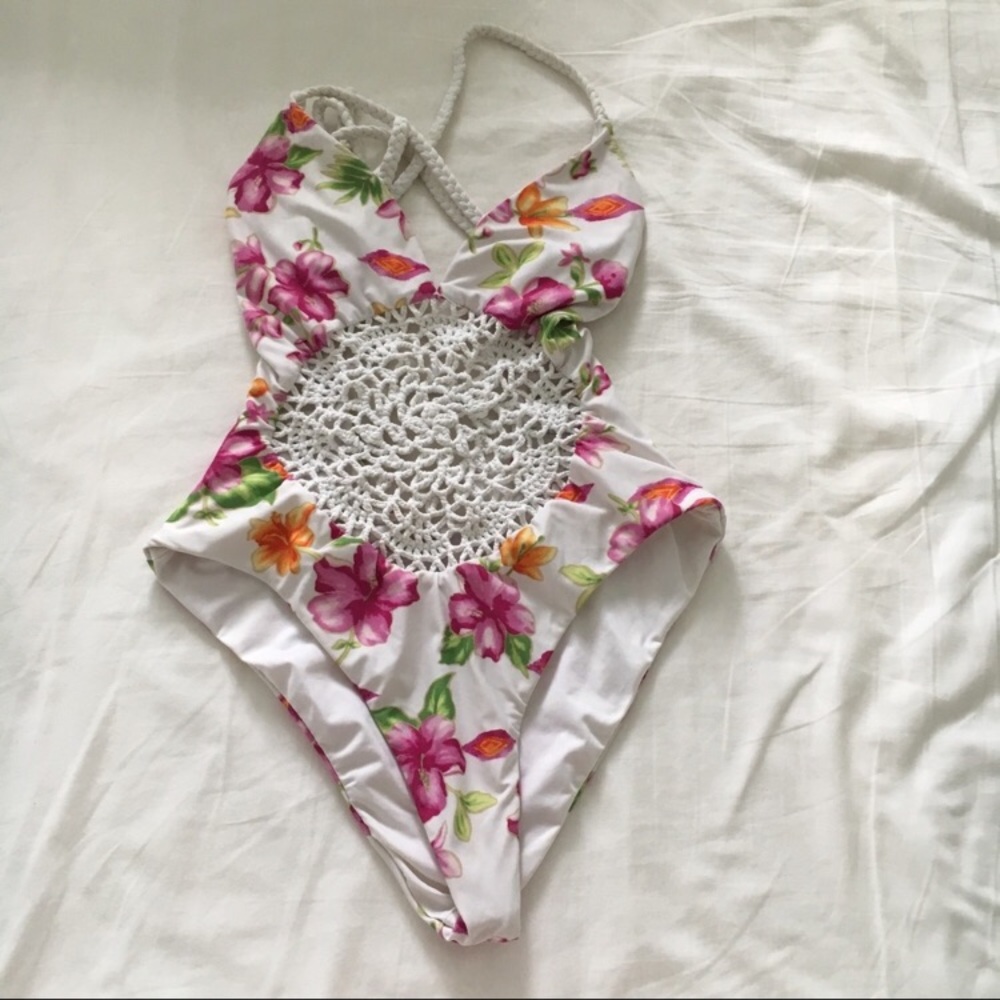 Frankie’s Bikinis Poppy One Piece Size M